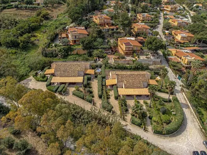 Villa Berretta By Sicily Travelling Villas سكوبيلو